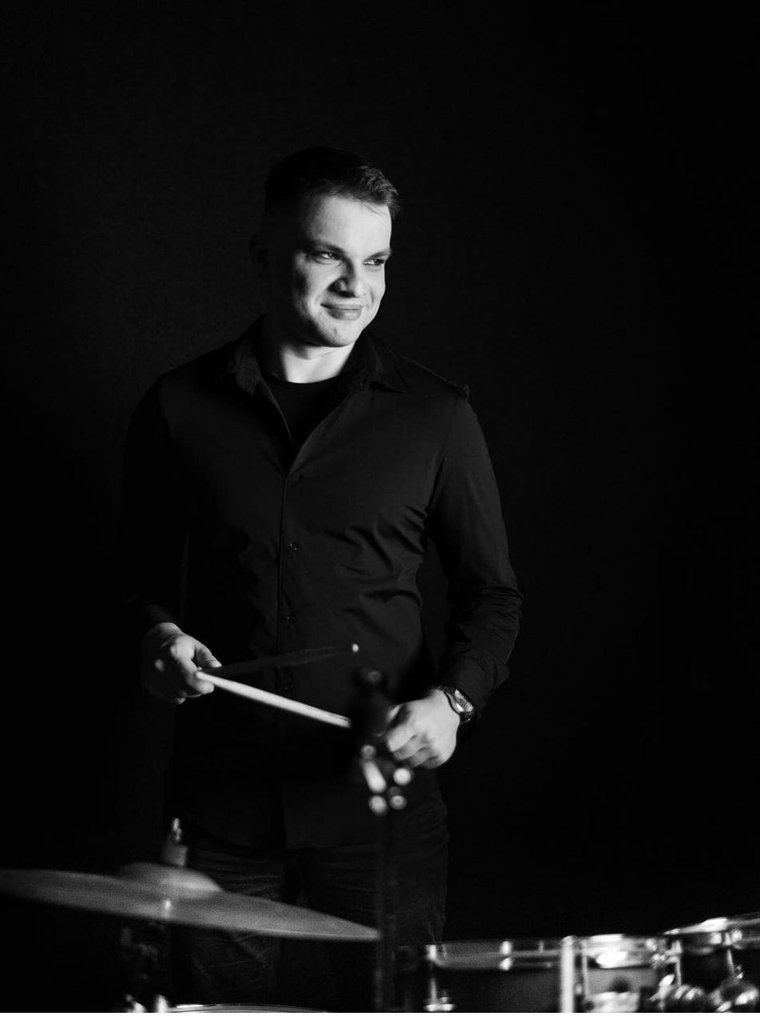 Antonio Komić — bubnjar Visokog Napona